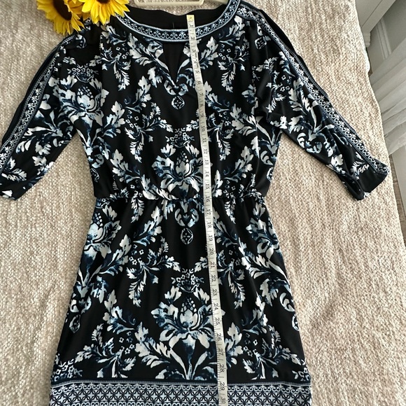 WHBM NWOT Multi-Colored Cold Shoulder Dress. Stunning! - Picture 5 of 10